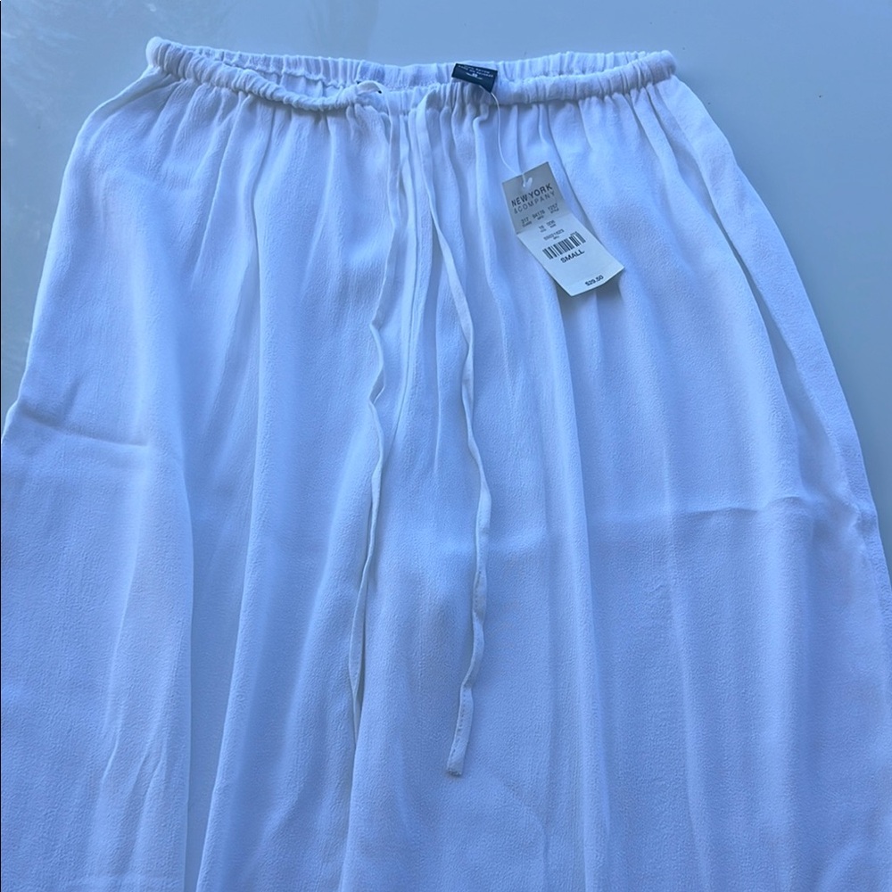 New York & Co white Rayon pants